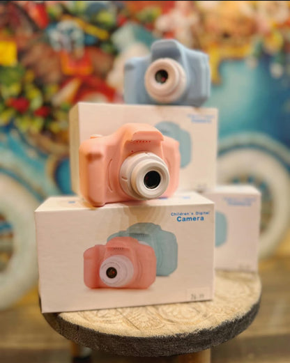 MINI DIGITAL CAMERAS